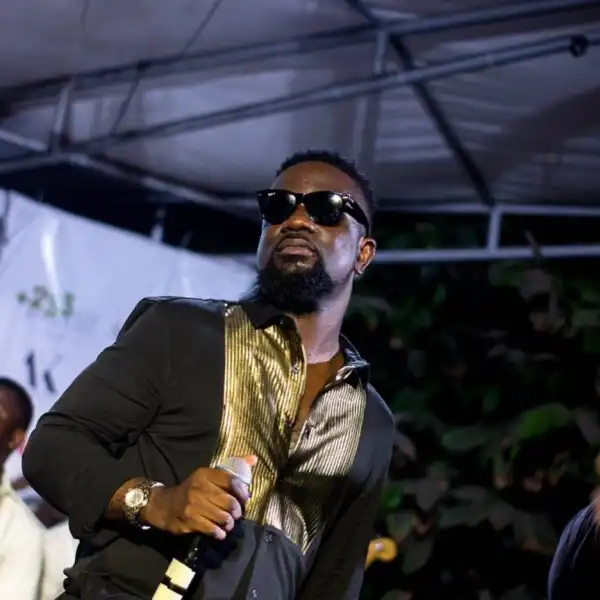 Sarkodie - Devil In Me Ft. Efya